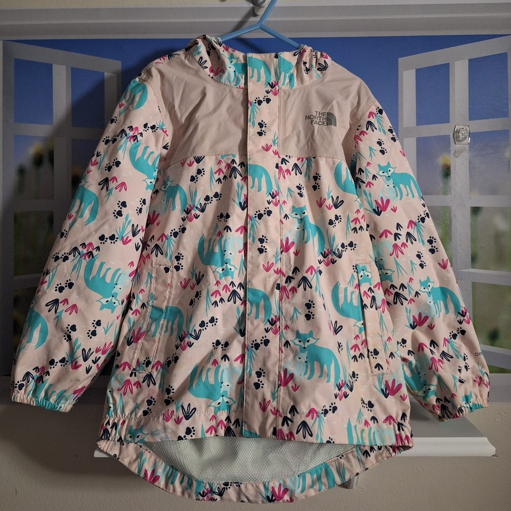 The North Face Kids' Animal Print Wind And Rain Jacket. EUC. Size 5t.
